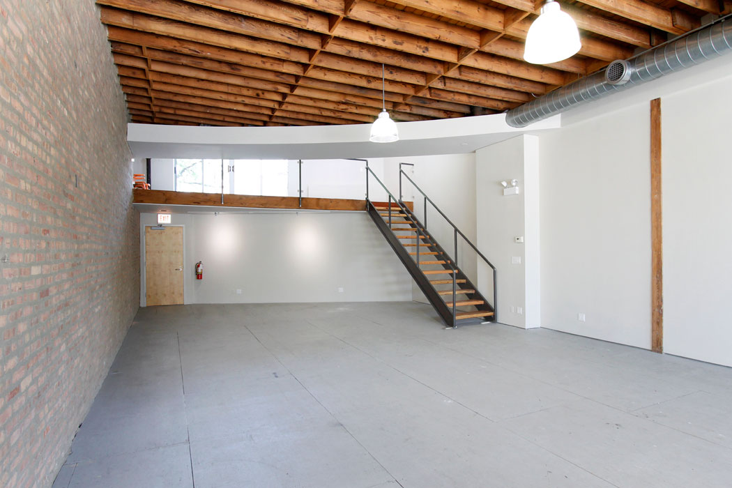 2003h-1-1-main-space6